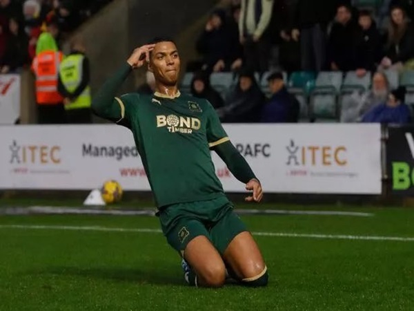 Tawaran Lazio Untuk Rekrut Whittaker Ditolak Plymouth Argyle