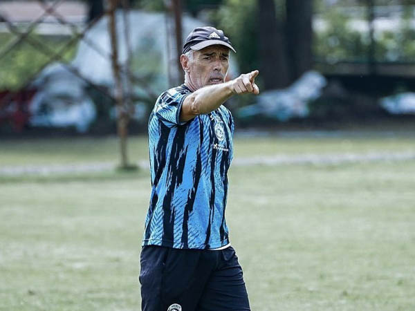 Fernando Valente Fokus Persiapkan Tim Jelang Menghadapi PSIS Semarang
