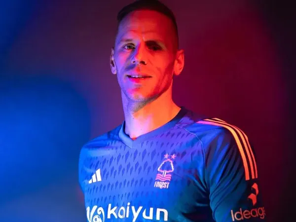 Nottingham Forest Resmi Datangkan Eks Kiper Newcastle United, Matz Sels