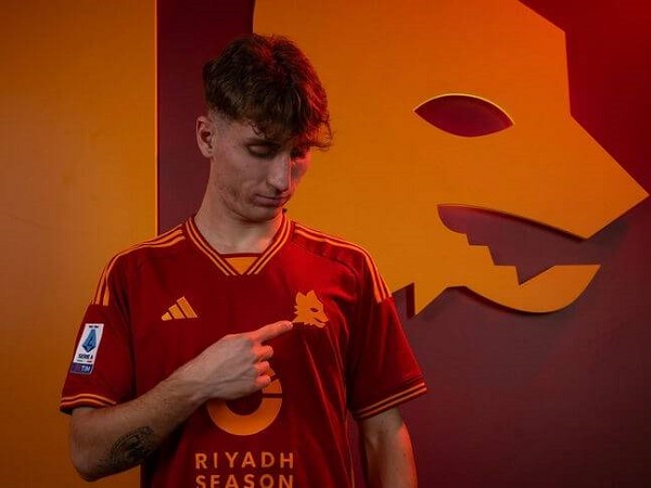 Angelino dan Tommaso Baldanzi Masuk Daftar Skuad Roma di Liga Europa