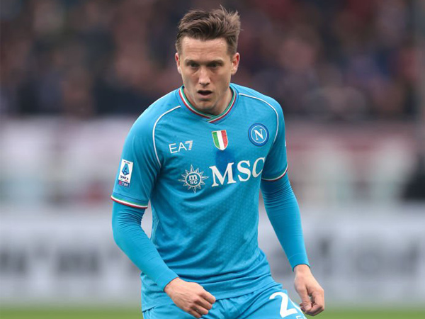 Piotr Zielinski dan Dendoncker Tak Masuk Skuat Napoli di Liga Champions