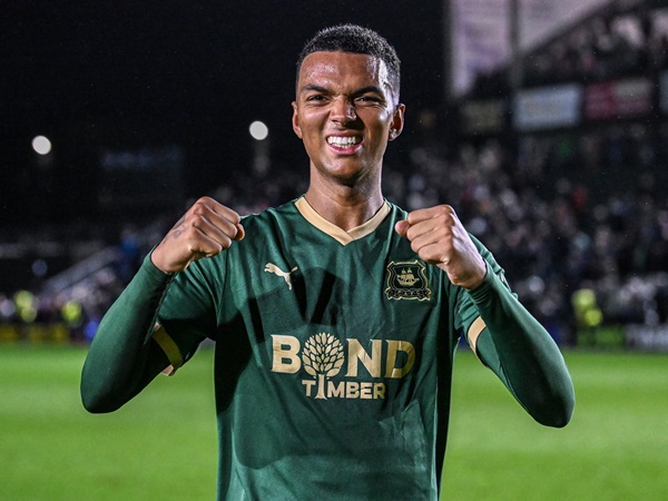 Whittaker Ungkap Alasan Tolak Bergabung Dengan Lazio Januari Lalu