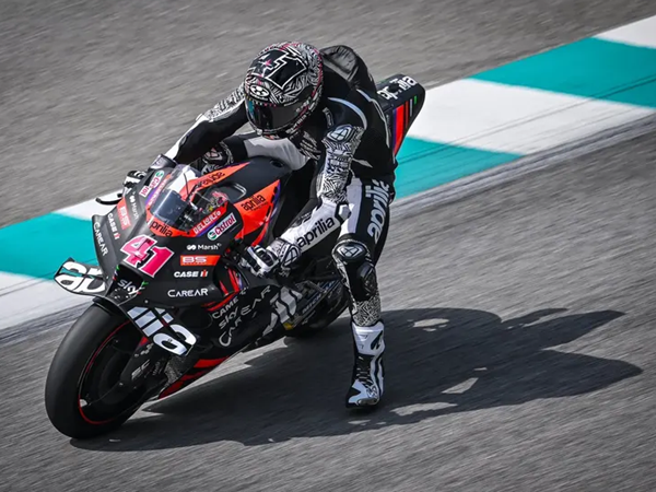 Jajal Aero Motor Terbaru Aprilia di Sepang, Aleix Espargaro Terkesan