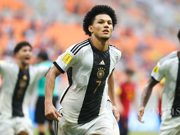 Ayah Paris Brunner Sedang di Italia, Negosiasi Dengan Milan atau Juve?