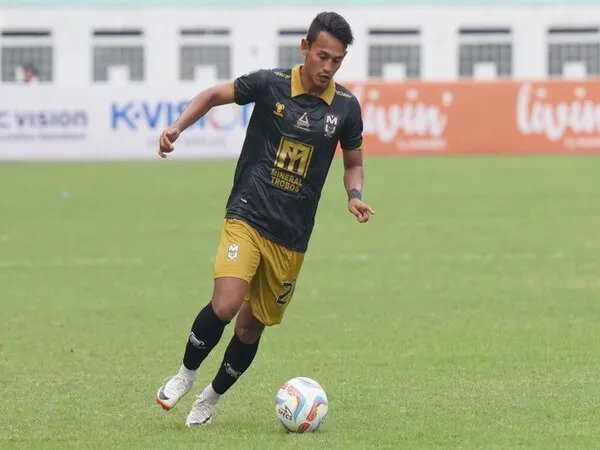 Pemain senior Madura United FC, Hari Nur Yulianto