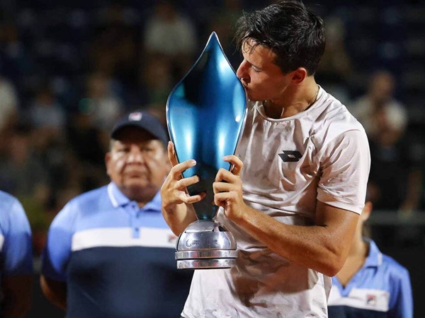 Luciano Darderi Amankan Gelar Pertama Dalam Karier Di Cordoba