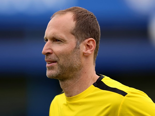 Petr Cech Beberkan Penyebab Kegagalan Gabung Barcelona