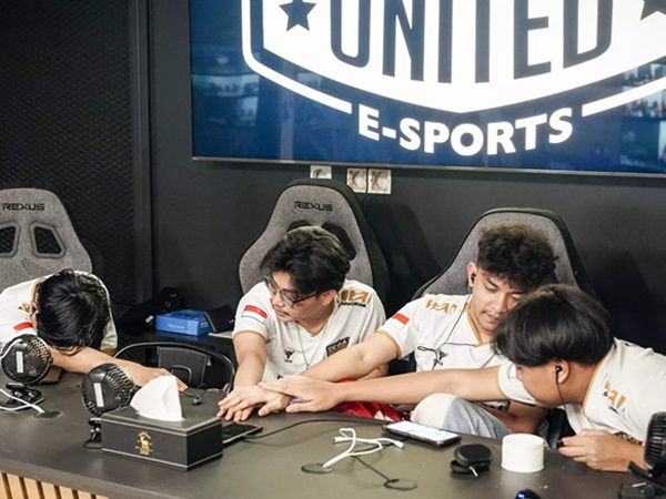 FFWS ID 2024: Dewa United Esports Turun Peringkat di Klasemen