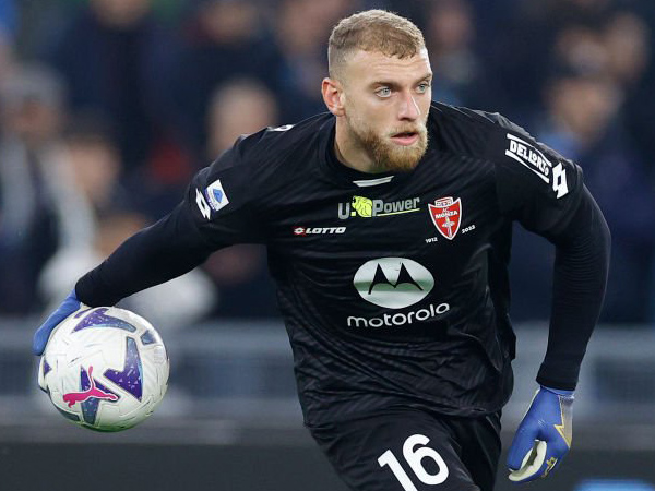 Juventus Siap Saingi Inter untuk Dapatkan Michele Di Gregorio