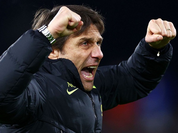 Eks Bek Juventus Konfirmasi Antonio Conte Didekati Napoli