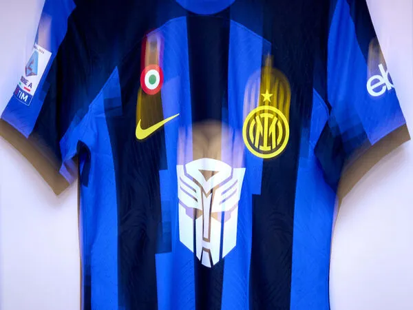 Dilaporkan sedang menjajaki kerja sama dengan salah satu rumah judi asal Malta, Inter Milan terganjal aturan khusus bagi klub kontestan Serie A / via Getty Images