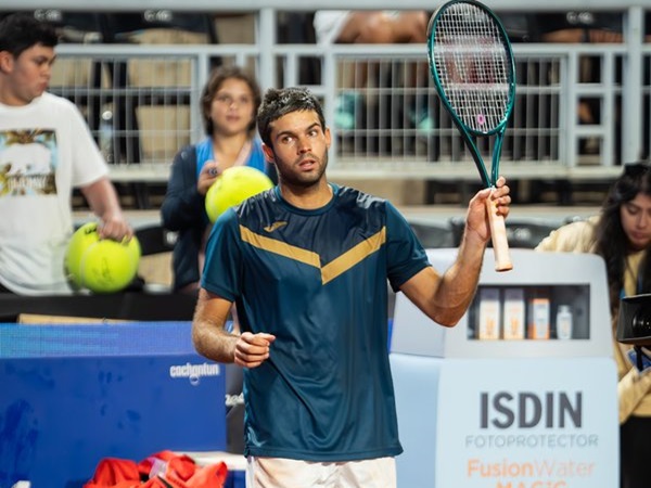 Kegigihan Facundo Diaz Acosta Terbayar Dengan Tiket Babak Kedua Di Santiago