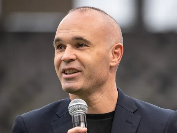 Andres Iniesta Bangga Catatkan Sejarah Setelah Cetak Penampilan ke-1000