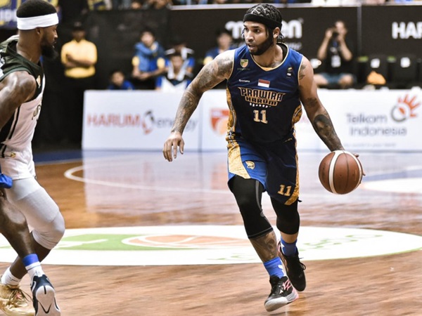 Brandone Francis Langsung Kena Denda di Laga Debutnya