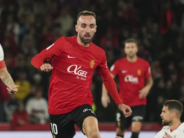 Barcelona Juga Pernah Ditolak Gelandang Espanyol