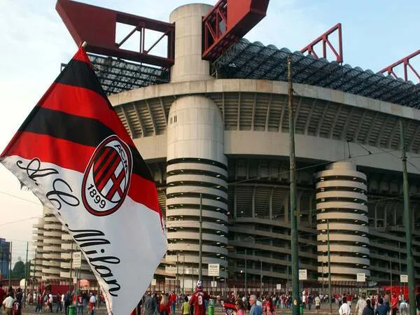 AC Milan di Persimpangan, Juni Akan Jadi Putusan Akhir Bagi San Siro