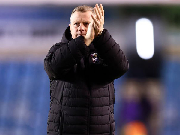 Mark Robins Puji Performa Ellis Simms dan Haji Wright
