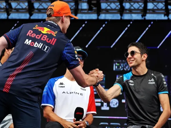 Esteban Ocon Mengaku tak pernah takut dengan Verstappen