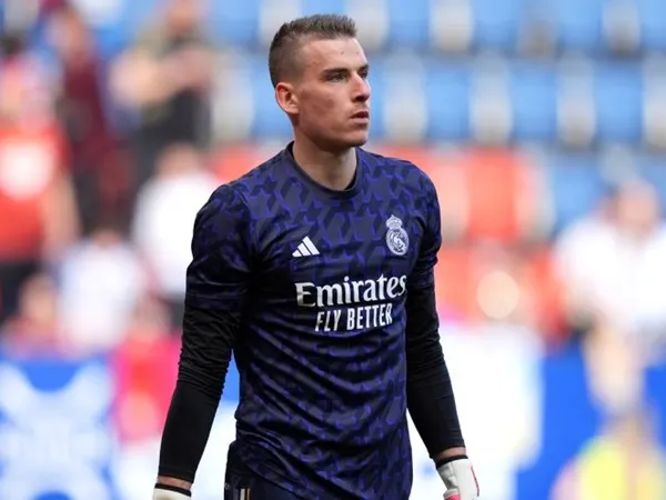 Fran Gonzalez Bakal Jadi Cadangan Courtois jika Lunin Cabut