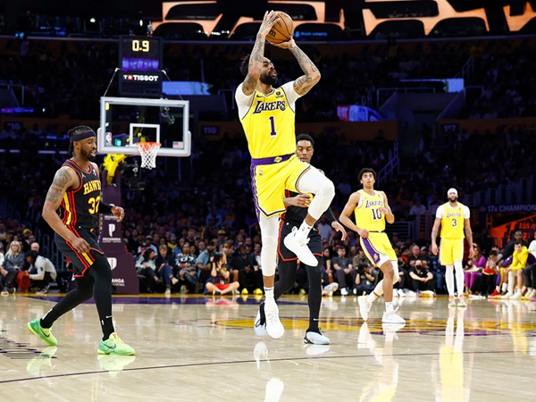D'Angelo Russell Cetak Sejarah Saat Lakers Kalahkan Philadelphia 76ers