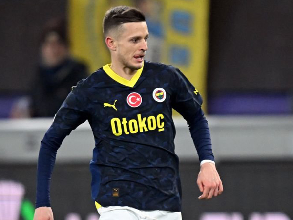 Tottenham Terus Pantau Playmaker Fenerbahce, Sebastian Szymanski
