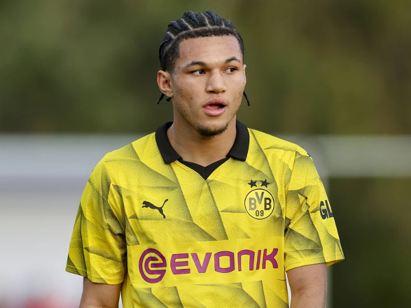 Sebastian Kehl Bantah Tuntutan Gaji Tinggi dari Paris Brunner