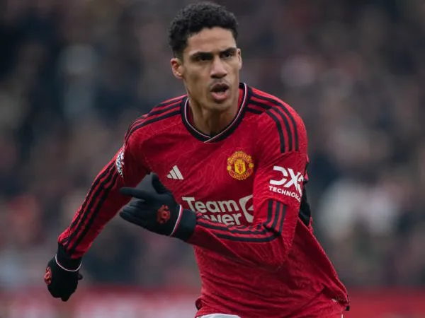 Varane As Roma Raphael Varane Konfirmasi Hanya Alami Cedera Ringan | Liga Olahraga