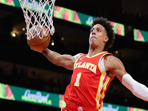 Jalen Johnson Kembali Saat Melawan Chicago Bulls