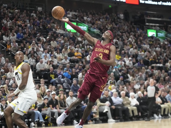 Caris LeVert Pimpin Cavaliers Mengalahkan Utah Jazz