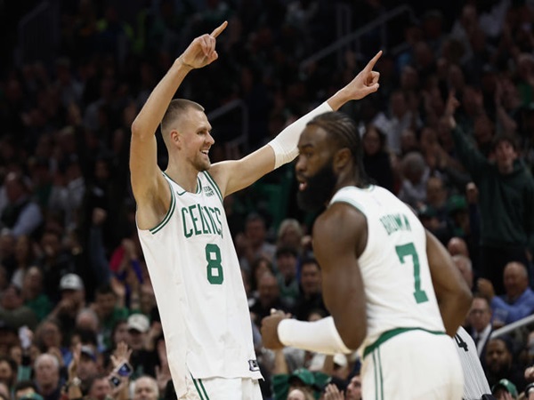 Boston Celtics Amankan Posisi Pertama Wilayah Timur NBA