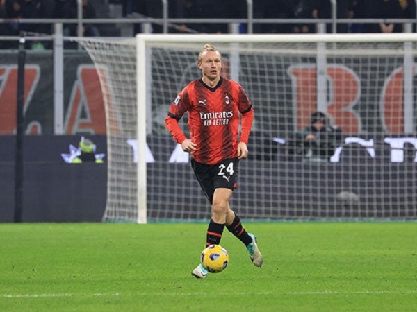 Simon Kjaer Pergi, Niccolò Ceccarini: Milan Akan Berburu Bek tengah Baru