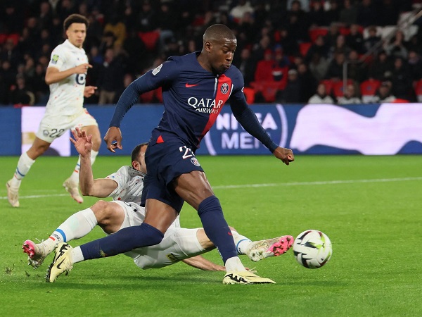 Pemain Bidikan Milan, Nordi Mukiele Tantrum Saat Diganti Pelatih PSG