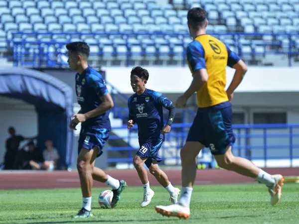 Winger Persib, Arsan Makarin