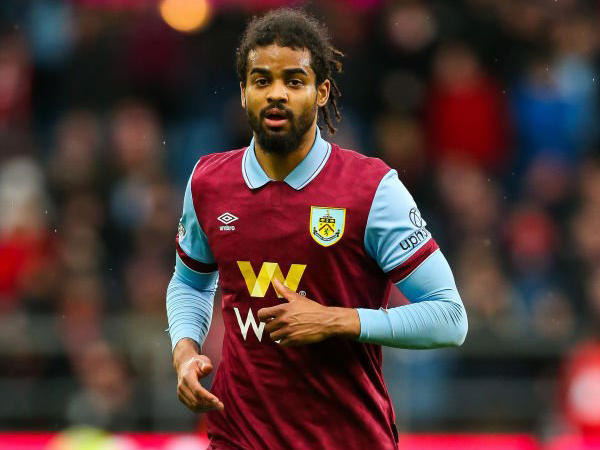 Lorenz Assignon Akui Brighton Akan Jadi Lawan Sulit Bagi Burnley