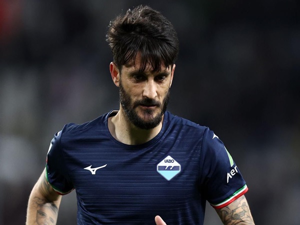 Dapat Tawaran Besar Dari Qatar, Luis Alberto Kirim Pesan Pada Fans Lazio