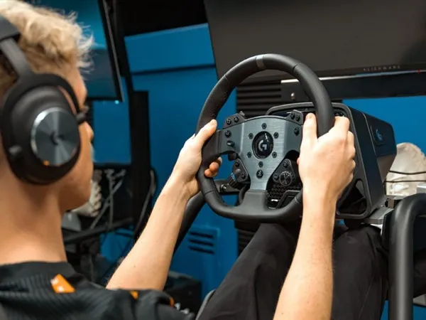 McLaren Racing Telah Memperpanjang Kemitraannya dengan Logitech