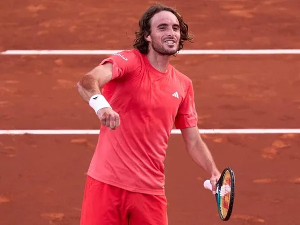 Stefanos Tsitsipas Petik Kemenangan Dramatis Demi Semifinal Di Barcelona