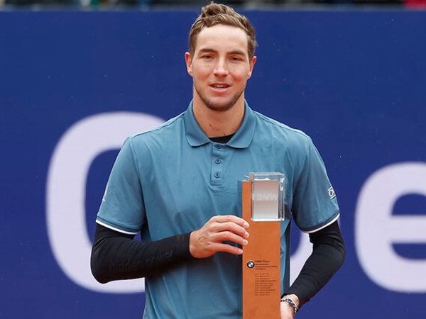 Jan Lennard Struff Naik Podium Juara Untuk Kali Pertama Di Munich