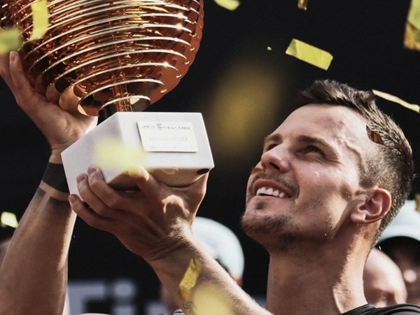 Marton Fucsovics Akhiri Puasa Gelar Di Bukares