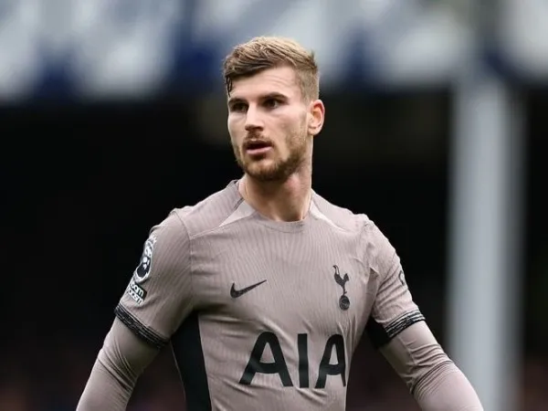 Penyerang pinjaman Tottenham