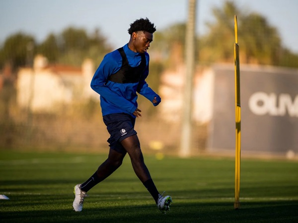 Barcelona Tertarik Bek Muda Berbakat Asal Belgia