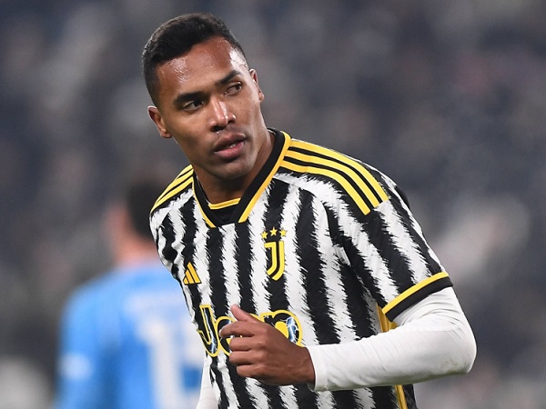 Alex Sandro dan Bremer Bikin Blunder, Massimiliano Allegri Pasang Badan