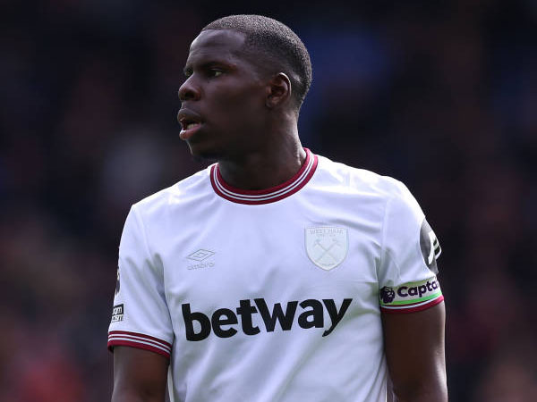 Tuntut Komisi Transfer Kurt Zouma, Seorang Agen Sepak Bola Ancam Chelsea