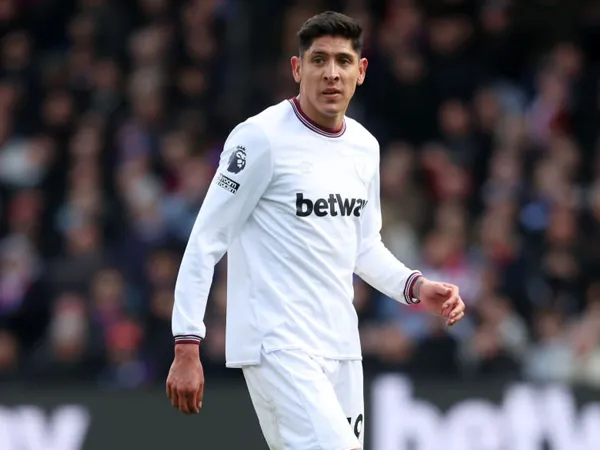 Edson Alvarez.
