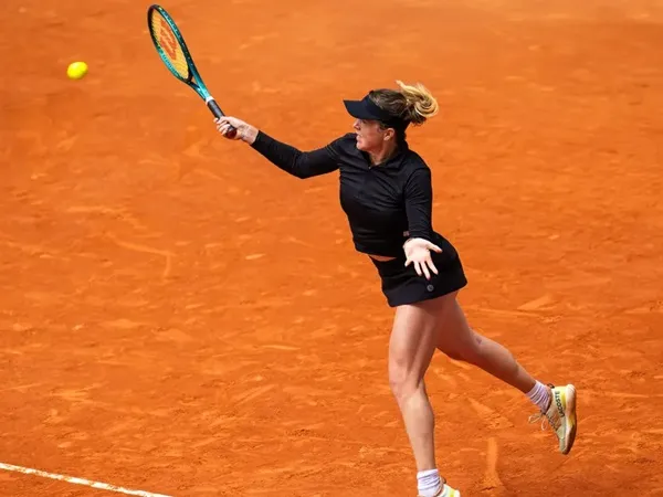 Jumpa Di Madrid, Keberuntungan Daria Saville Berakhir Di Tangan Anastasia Pavlyuchenkova