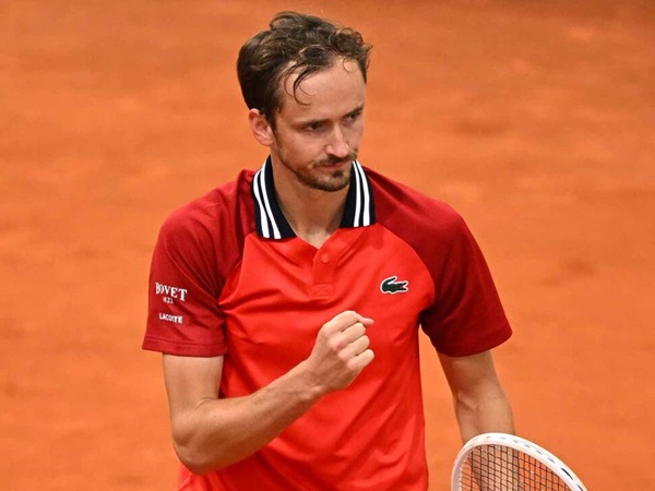 Daniil Medvedev Tak Biarkan Matteo Arnaldi Bertahan Di Madrid