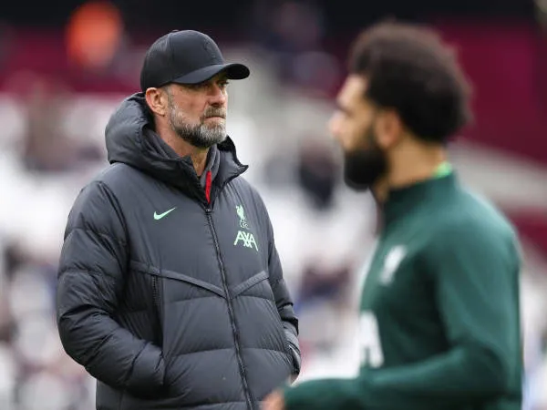 Gary Neville Ikut Komentari Perselisihan Mohamed Salah dan Jurgen Klopp