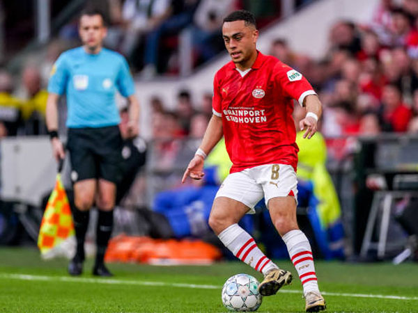 Cedera ACL, Sergino Dest Dipastikan Absen di Copa America