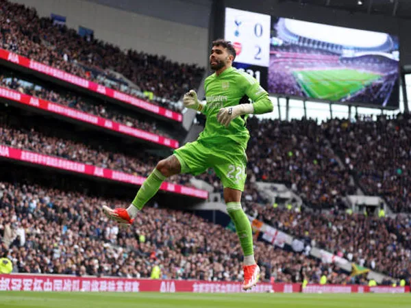 Minta Arsenal Tetap Fokus, David Raya Banggakan Kekuatan Mentalnya