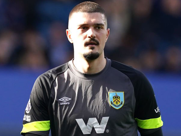 Performa Burnley Tengah Meroket, Arijanet Muric Mengaku Tak Terkejut